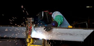 Manufactured Housing Plants Deal with COVID-19 Workers plant COVID-19 precautions