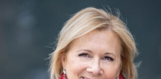 2023 MHInsider Leadership Award Winner Debra ‘Dee’ Pizer manufactured housing leadership award winner debra dee pizer zeman