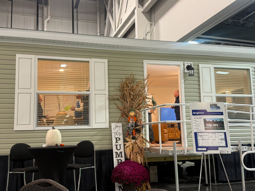 michigan manufactured home display indoors novi home show