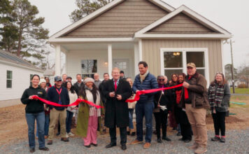 Champion Homes Showcases Energy-Efficient Potential of Offsite Construction in Virginia Debut champion homes ribbon cutting city officials virginia new home manufactured homes