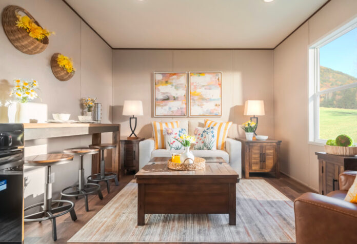 manufactured mini home buttercup clayton homes mhinsider manufactured housing news